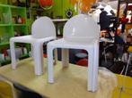 2 Kartell stoelen 4854 Gae Aulenti design jaren 70 retro, Huis en Inrichting, Stoelen, Gebruikt, Twee, Wit, ?