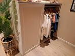 Halfhoge witte kledingkast, Ophalen, 25 tot 50 cm, 100 tot 150 cm