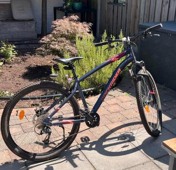 Mountainbike als nieuw beschikbaar voor biedingen
