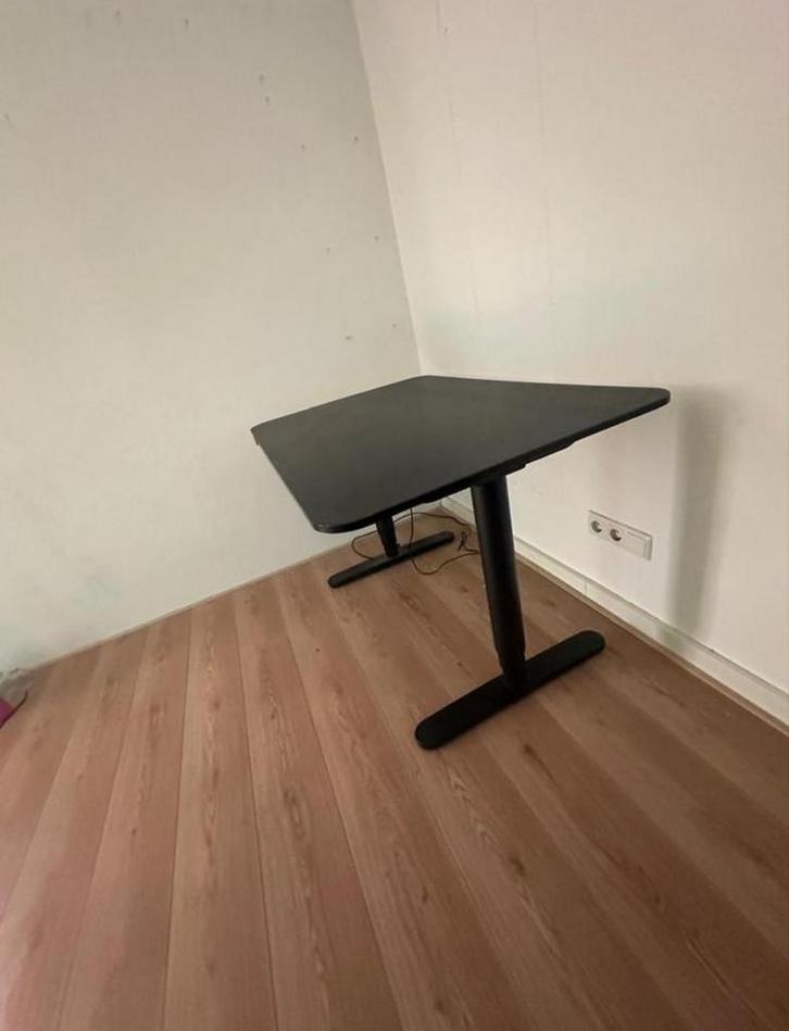 Ikea Bekant Bureau 160x80 Elektrisch Verstelbaar Zwart, Huis en Inrichting, Bureaus, Gebruikt, Stabureau, Elektrisch, In hoogte verstelbaar