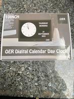 Oer digitale kalender klok, kleur zwart, Huis en Inrichting, Ophalen, Zo goed als nieuw, Digitaal, Wekker of Tafelklok