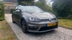 Volkswagen Golf 1.6 TDI 81KW 5D DSG panorama, Auto's, Volkswagen, Stof, Zwart, 4 cilinders, 1239 kg