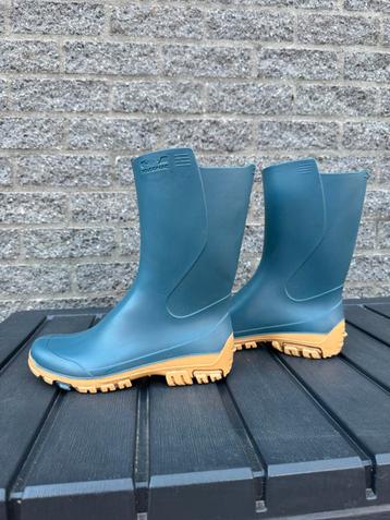 Mooie regenlaarzen 37/38 beschikbaar voor biedingen