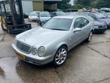 Te koop Mercedes CLK in onderdelen  beschikbaar voor biedingen