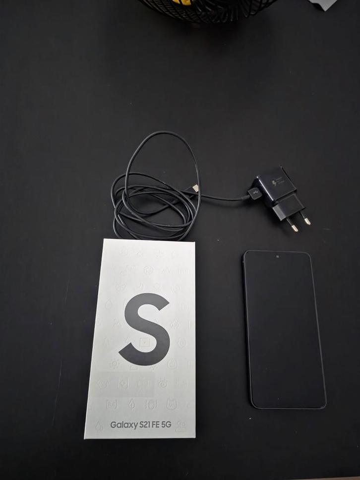 Samsung S21 FE  zwart tekoop inclusief oplader., Telecommunicatie, Mobiele telefoons | Samsung, Zo goed als nieuw, Galaxy S21