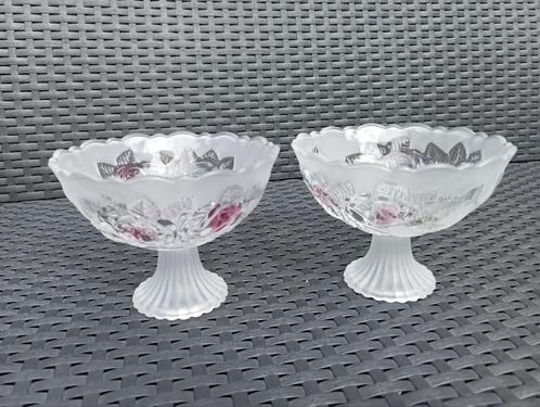 2x Ijscoupe schaaltjes glas - Zo goed als nieuw, Huis en Inrichting, Keuken | Servies, Zo goed als nieuw, Overige typen, Overige stijlen