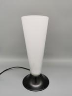 Hala Zeist retro vintage tafel lamp zwart metaal melkglas, Verzenden, Metaal, Minder dan 50 cm
