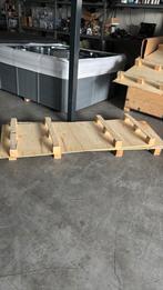 Krat met pallets kurkdroog gratis, Minder dan 3 m³, Ophalen of Verzenden, Overige houtsoorten, Blokken