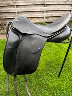 Euroriding 18 inch dressuurzadel, Dieren en Toebehoren, Paarden en Pony's | Zadels, Dressuur, ., Ophalen of Verzenden, Zo goed als nieuw