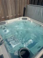 Jacuzzi Hotspring Relay Pearl Havana 2022, Tuin en Terras, Ophalen, Zo goed als nieuw, Afdekzeil, Vast