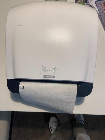 Handdoekdispenser katrin, beschikbaar voor biedingen