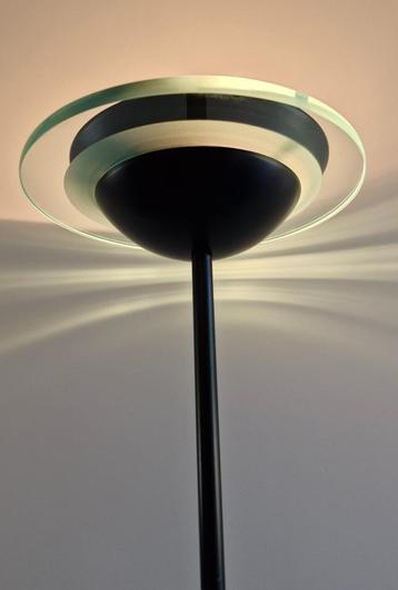 Herda post ’80 vloerlamp – memphis style zwart beschikbaar voor biedingen