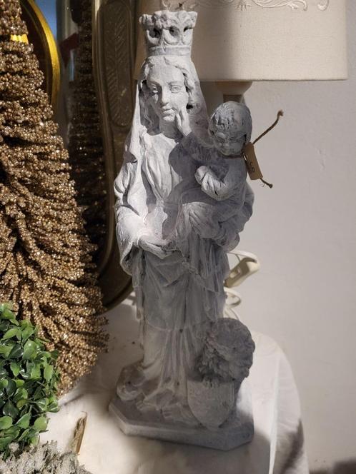 Zeer oud heiligen beeld Maria van Vlaanderen, Antiek en Kunst, Curiosa en Brocante, Ophalen of Verzenden