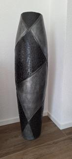 grote vaas 110cm hoog, Huis en Inrichting, Woonaccessoires | Vazen, Ophalen, Zwart, Aardewerk of Porselein, Zo goed als nieuw