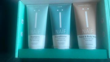 Naif verwenpakket shampoo conditioner en hand body wash 2x beschikbaar voor biedingen