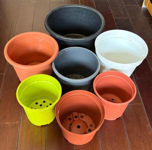Plastic bloempotten van gemengde grootte, Tuin en Terras, Bloempotten, Gebruikt, Kunststof, Balkon, Tuin, Minder dan 40 cm, Minder dan 25 cm