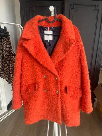 Oranje Jas van Tommy Hilfiger beschikbaar voor biedingen