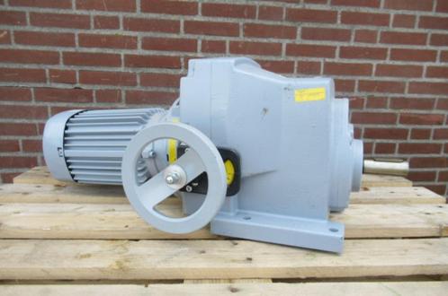 Variabel toerental 124 RPM to 620 RPM 4 KW Asmaat 32 mm., Doe-het-zelf en Verbouw, Motoren, Nieuw, Elektromotor, Minder dan 1400 rpm