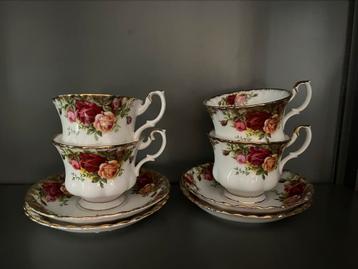 Royal Albert old country rose. Set van 4 thee kop en schotel beschikbaar voor biedingen