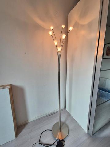 Mooie staande lamp met dimmer - z.g.a.n. beschikbaar voor biedingen