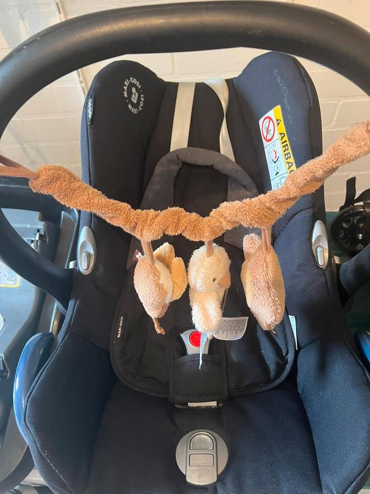Maxi-cosi cabriofix + iso fix base (los of samen kopen), Kinderen en Baby's, Autostoeltjes, Maxi-Cosi, 0 t/m 13 kg, Isofix, Ophalen