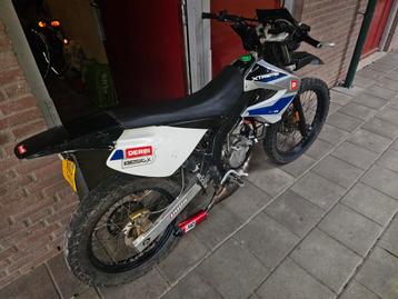 Derbi senda sdr bj2005 met geldige kenteken  beschikbaar voor biedingen