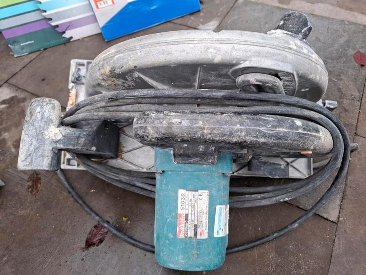 Makita 5103R Cirkelzaag  evt. 10 Zaagbladen, Doe-het-zelf en Verbouw, Gereedschap | Zaagmachines, Gebruikt, Cirkelzaag, 1200 watt of meer