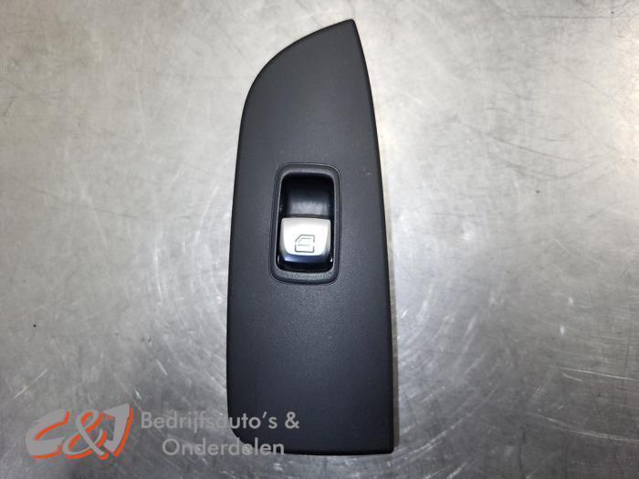 Elektrisch Raam Schakelaar van een Mercedes Vito, Auto-onderdelen, Dashboard en Schakelaars, Mercedes-Benz, Gebruikt, 3 maanden garantie