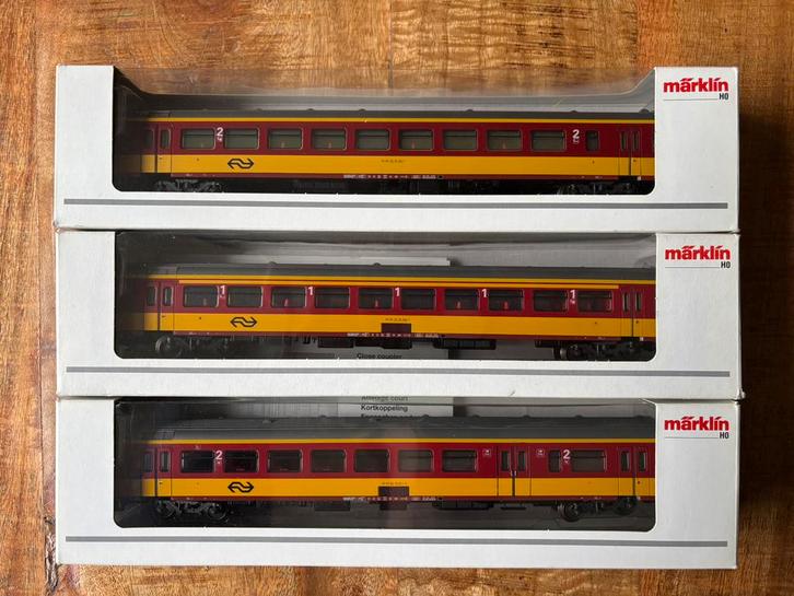 Marklin 3x NS rijuigen 42637 42647 42657 in ovp als nieuw, Hobby en Vrije tijd, Modeltreinen | H0, Zo goed als nieuw, Wagon, Gelijkstroom