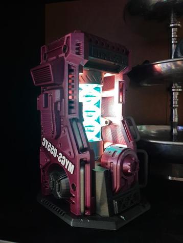 Resident evil  T-virus lamp en nemesis lamp en insignia key beschikbaar voor biedingen