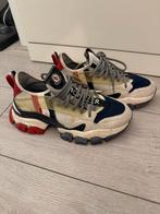 Moncler sneakers, Ophalen of Verzenden, Zo goed als nieuw, Zwart, Sneakers of Gympen