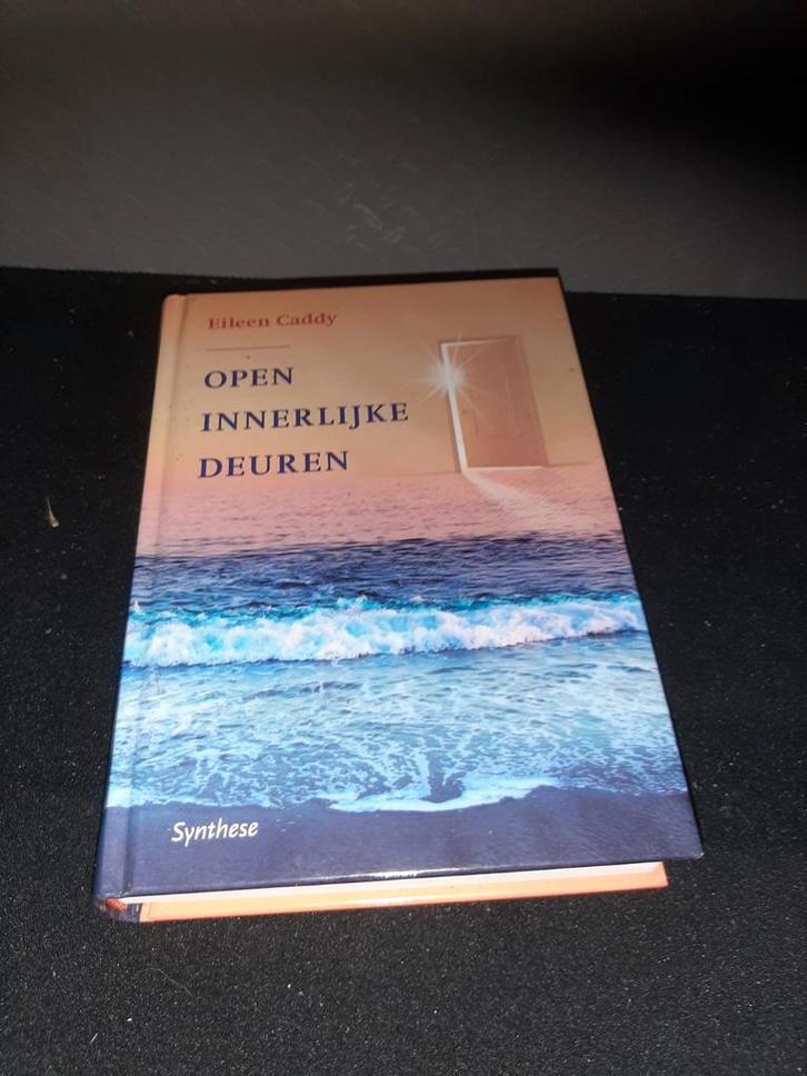 Open Innerlijke Deuren - Eileen Caddy, Boeken, Esoterie en Spiritualiteit, Zo goed als nieuw, Achtergrond en Informatie, Spiritualiteit algemeen