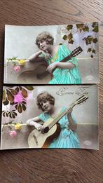 Gitaar. Wegdromen bij gitaar muziek. 2 Fotokaarten, Verzamelen, Ophalen of Verzenden, 1920 tot 1940