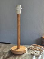 Zweedse grenen tafellamp uit 1970 van Gb Solbackens Svarveri, Ophalen of Verzenden, Gebruikt, Hout, Minder dan 50 cm