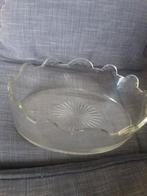 Mooie gegraveerde glazen dessert schaal., Antiek en Kunst, Ophalen