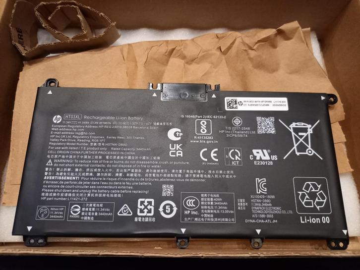Originele accu HP laptop type HT03XL, Computers en Software, Accu's en Batterijen, Nieuw, Ophalen of Verzenden