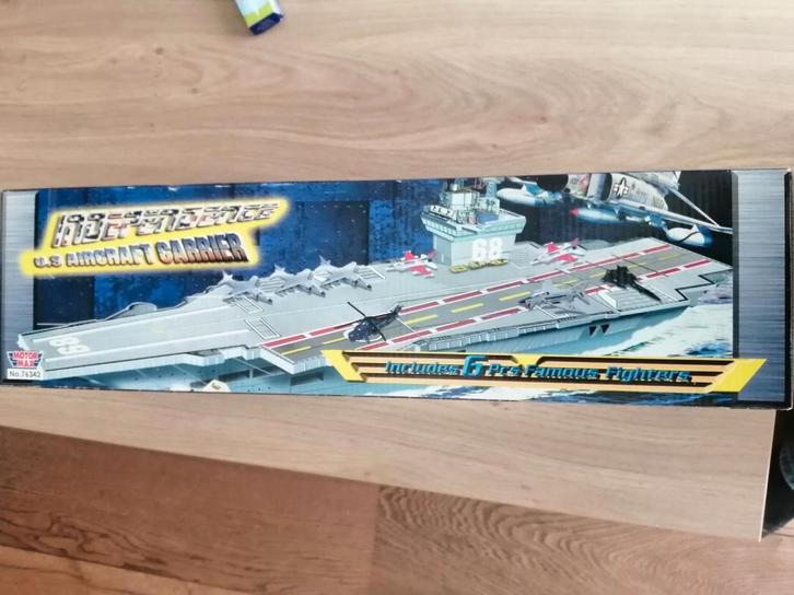 Vliegdekschip, Hobby en Vrije tijd, Overige Hobby en Vrije tijd, Nieuw, Ophalen of Verzenden