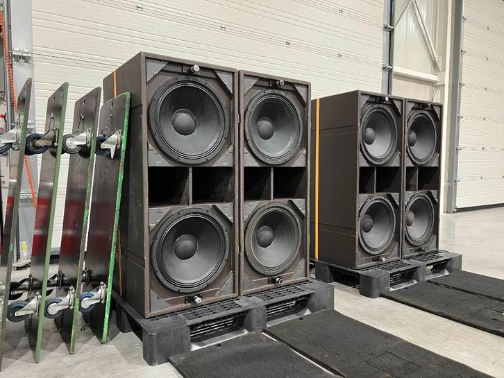 4x L-Acoustics SB218 2x18" sub + 4x wheel board, Audio, Tv en Foto, Luidsprekers, Gebruikt, Subwoofer, 120 watt of meer, Overige merken