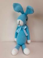 Nieuwe blauw gehaakte haas van 40 cm, Kinderen en Baby's, Speelgoed | Knuffels en Pluche, Ophalen of Verzenden, Nieuw, Overige typen