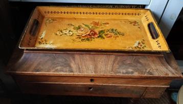 Dienblad metaal geel met bloemen decoratie 40 x 21,5 cm beschikbaar voor biedingen