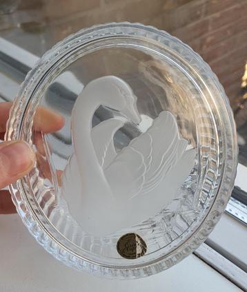 Cristal d’Arques France – Kristallen doos met zwaanmotief beschikbaar voor biedingen