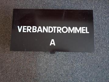 Metalen kist Verbandtrommel beschikbaar voor biedingen