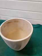 bloempot licht grijs ruw, Tuin en Terras, Ophalen of Verzenden, 'T Olde Gre-j, Info@toldegrej.nl, Endepoelstraat 20f Didam