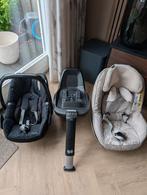 Maxi Cosi 2 way fix, pebble plus zwart en de 2way Pearl sand, Ophalen, Zo goed als nieuw, Maxi-Cosi, Isofix