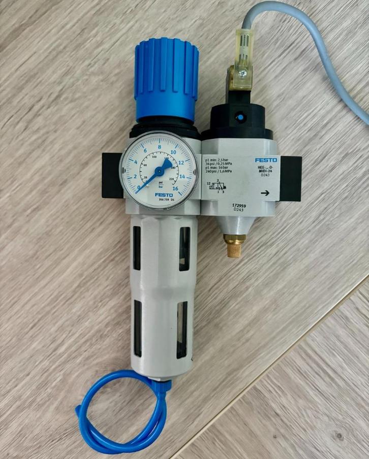 FESTO - Luchtverzorging - MIDI - Aan/Uit - Filter-regelaar, Hobby en Vrije tijd, Elektronica-componenten, Zo goed als nieuw, Ophalen of Verzenden