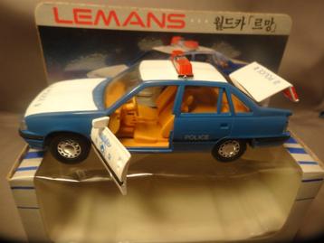 Kingstar Daewoo LeMans Koreaanse Politie 1:35 zeldzaam beschikbaar voor biedingen