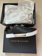 Leren sneakers van Tommy Hilfiger maat 37, Ophalen of Verzenden, Nieuw, Sneakers of Gympen