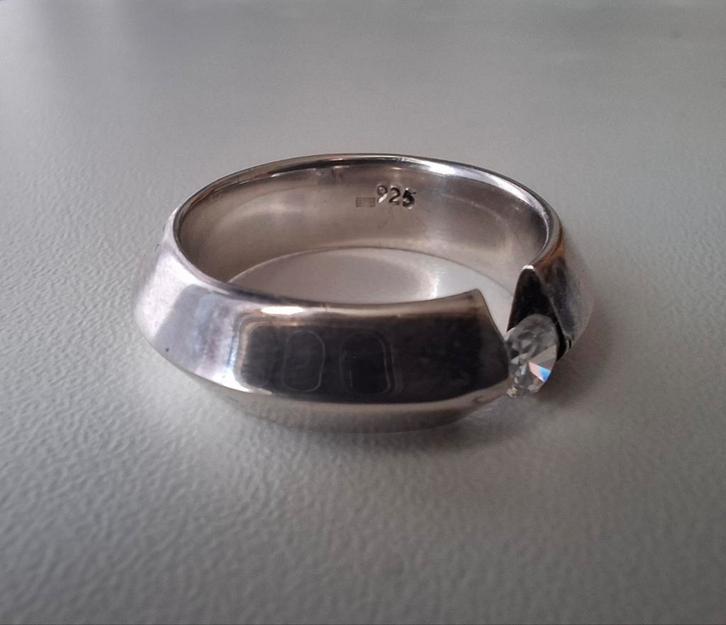 Zilveren design ring, nieuw, Sieraden, Tassen en Uiterlijk, Ringen, Nieuw, 19 tot 20, Zilver, Zilver, Ophalen of Verzenden