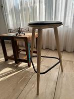 Fameg Finn houten barkruk 61 cm., Huis en Inrichting, Ophalen, 60 tot 90 cm, Zo goed als nieuw, 1 kruk