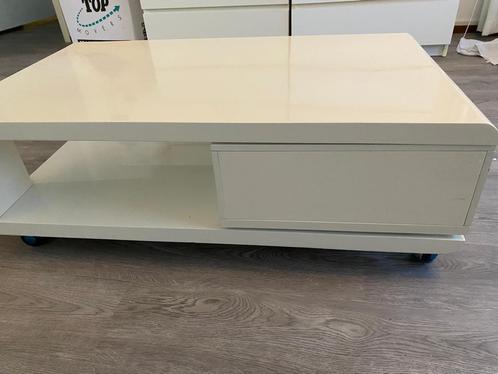 Salontafel wit hoogglans met uitdraaibare lade, Huis en Inrichting, Tafels | Salontafels, Zo goed als nieuw, Minder dan 50 cm